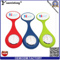 Yxl-948 vente chaude mignonne infirmière en silicone montre broche, montre à quartz gelée infirmières infirmière broche FOB montres infirmière médicale